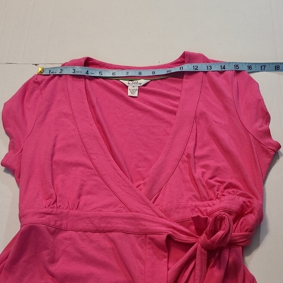Lilly Pultizer Pink Wrap Top EUC Size Medium - Picture 7 of 9